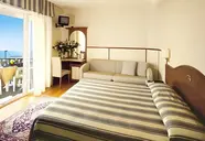 Vidi Miramare & Delfino