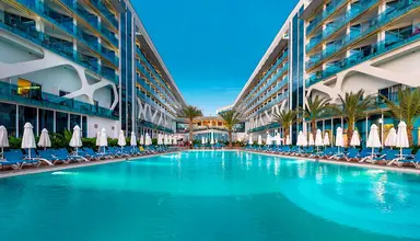 Vikingen Infinity Resort & Spa