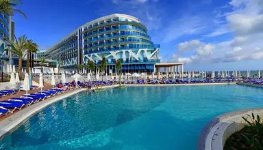 Vikingen Infinity Resort & Spa