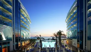 Vikingen Infinity Resort & Spa