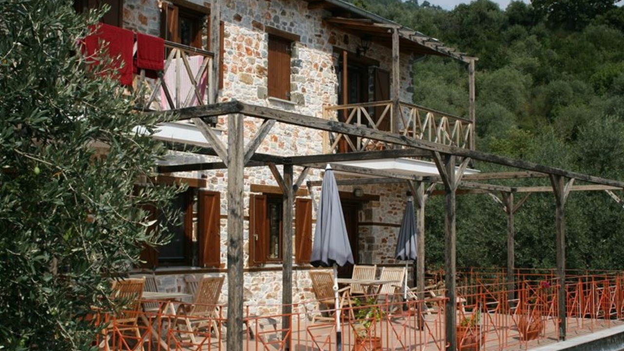 Vila Alexis