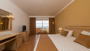 Vila Baleira Suites