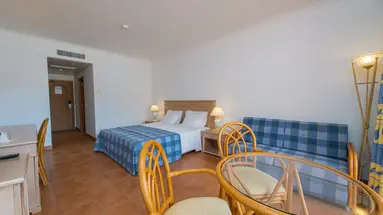 Vila Baleira Suites