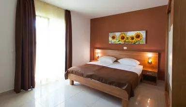 Villa 4 M - Miletic