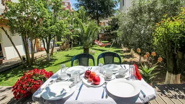 Villa Green Garden