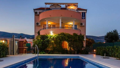 Villa Rose (Kastela)