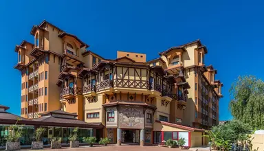 Villa Side