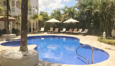 Villa Taina