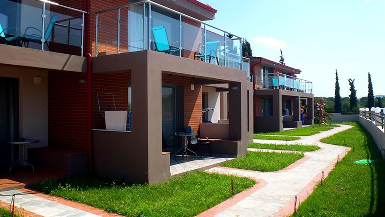 Village Mare Residence