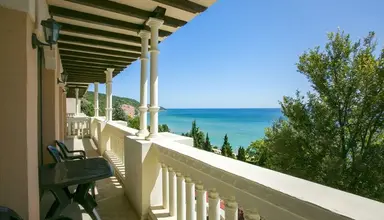 Villas Elenite
