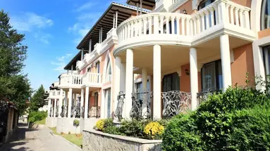 Villas Elenite