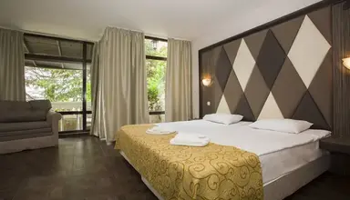 Villas Elenite