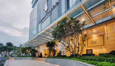 Vinpearl Condotel Beachfront