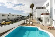Vista Mar Apartments
