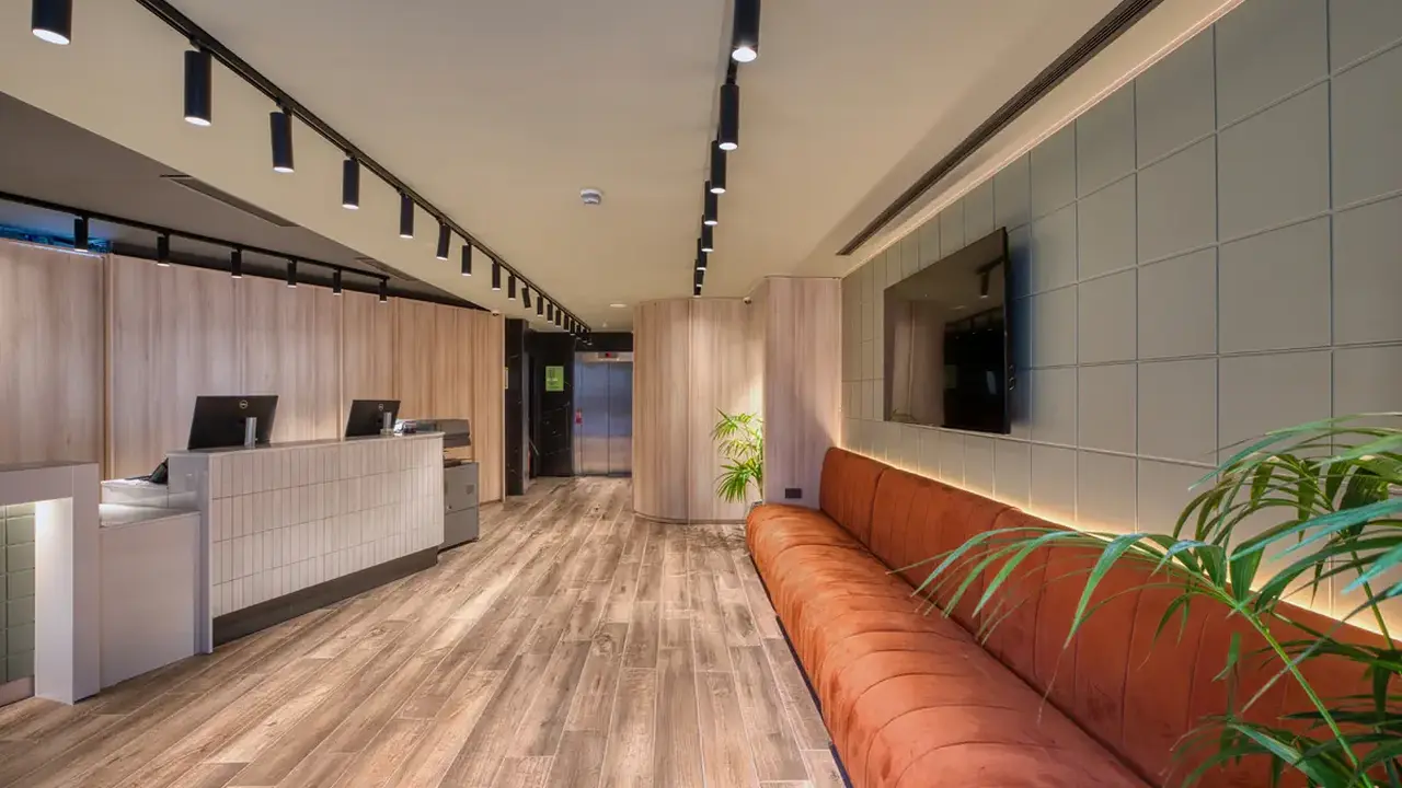 Vita Hotel & Rooftop