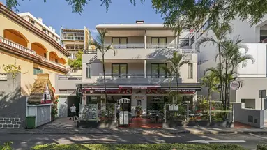 Vitoria Apartamentos by Petit Hotels