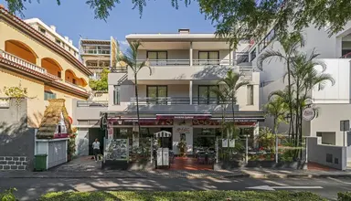 Vitoria Apartamentos by Petit Hotels