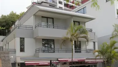 Vitoria Apartamentos by Petit Hotels
