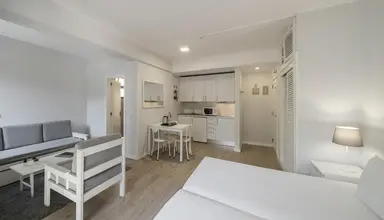 Vitoria Apartamentos by Petit Hotels