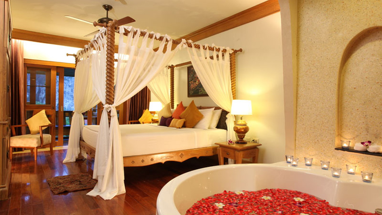 Vogue Resort & Spa