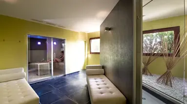Voi Arenella Resort