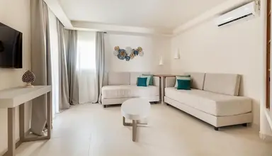 Voi Arenella Resort
