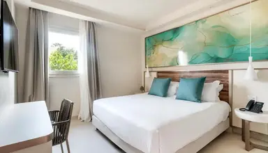 Voi Arenella Resort