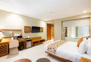 VOUK HOTEL & SUITES