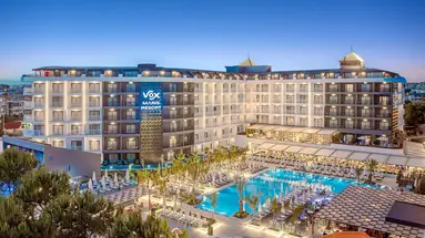 Vox Maris Resort