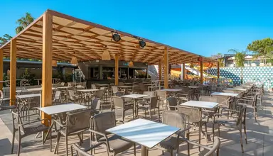 Vox Maris Resort