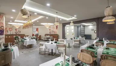 Vox Maris Resort
