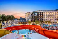 Vox Maris Resort