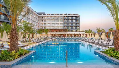 Vox Maris Resort