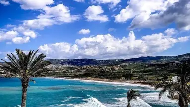 Vrachia Beach