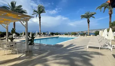 Vrachia Beach