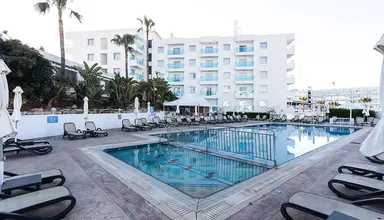 Vrissaki Apartments