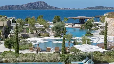 W Costa Navarino