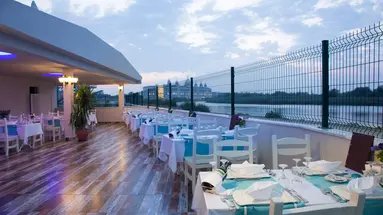 Water Side Resort & Spa