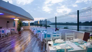 Water Side Resort & Spa