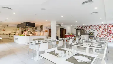 Welikehotel Triton Beach