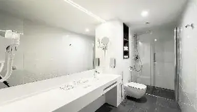 Wellton Riverside Spa