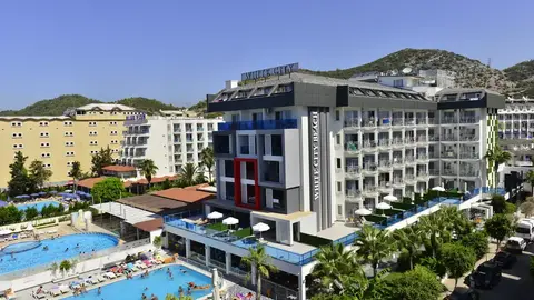 Hotel White City Beach