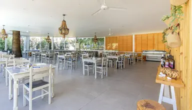 White Dreams Resort