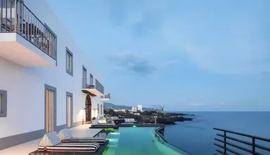 White Exclusive Suites & Villas