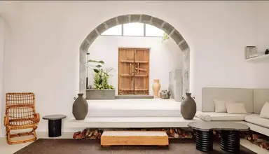 White Exclusive Suites & Villas