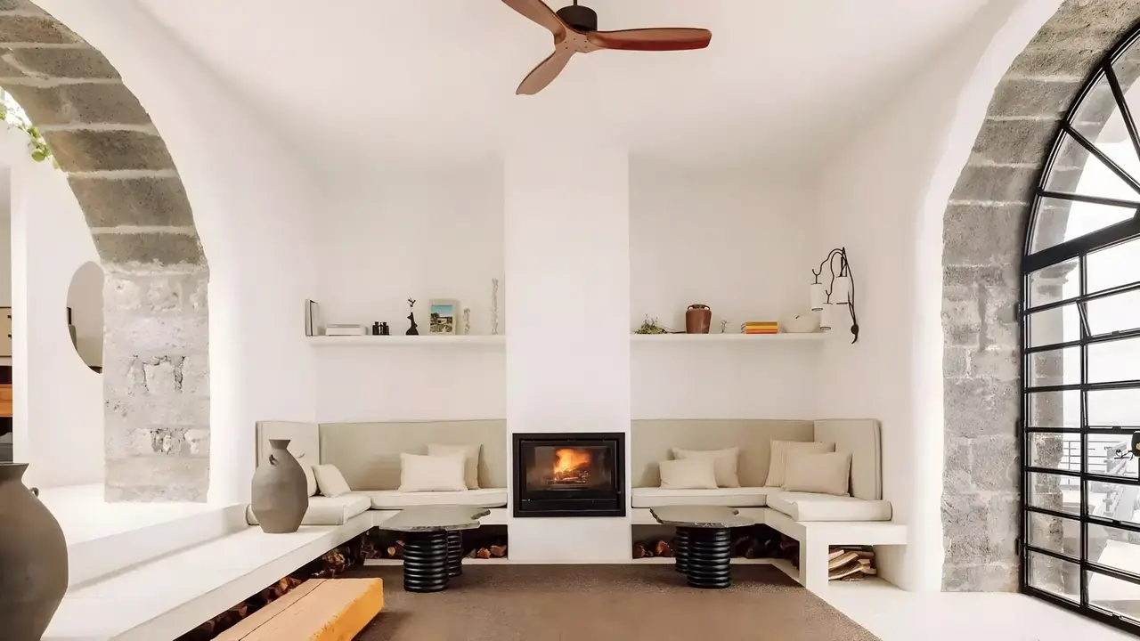 White Exclusive Suites & Villas