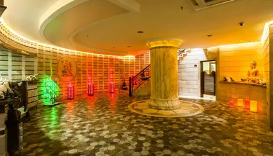 White Gold & Spa