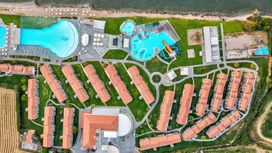 White Olive Marine Aquapark