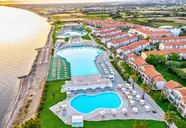 White Olive Marine Aquapark