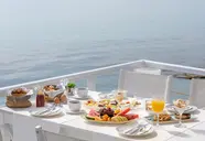 White Suites Resort